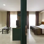 Astoria Отель Римини