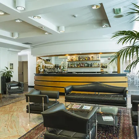 Astoria Hotel